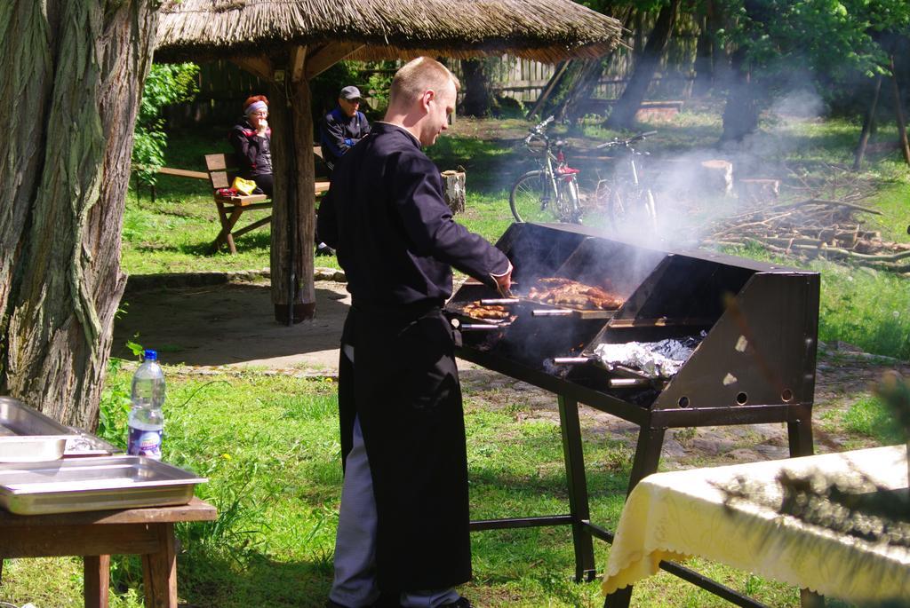 Karczma Kuźniak Młyn Daire Mierzyn  Dış mekan fotoğraf